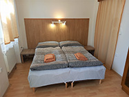 Ložnice - manželská postel